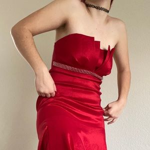 Fun Red Bedazzled Bejeweled Mermaid Dress with Zipper. Small to Medium